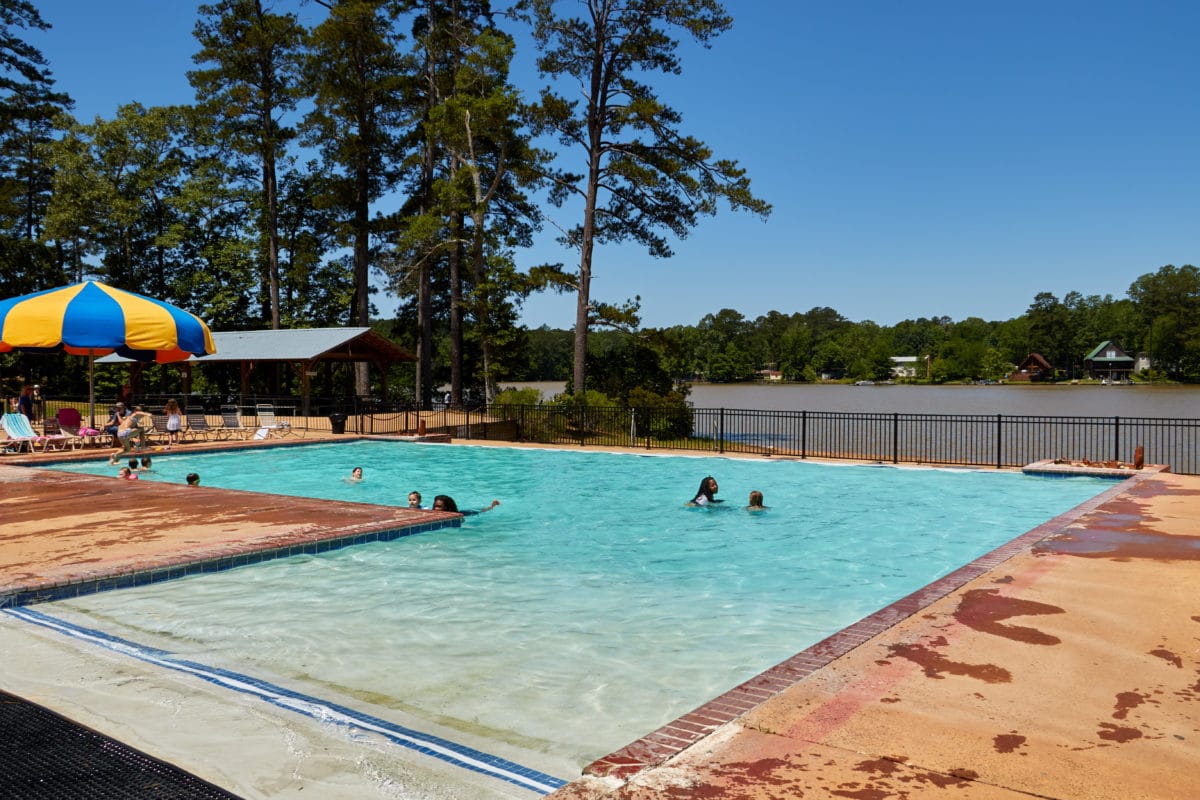 #1 RV Park Campground Resort in MS - Jellystone Park Pelahatchie MS - Yogi Bear’s fun, family-friendly RV park campground resort near Jackson MS - Full-hookup RV sites, campsites, cabins, waterpark.